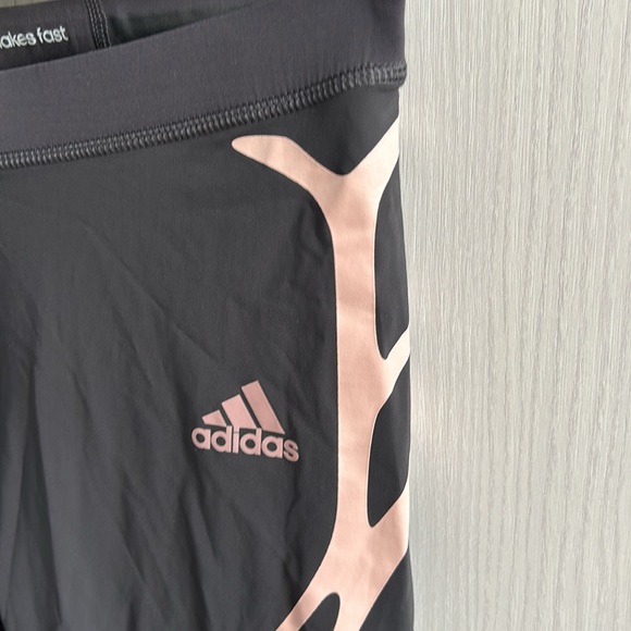 NWOT adidas AZ Adizero size small 3/4 graphic running tights med compression - Picture 6 of 16